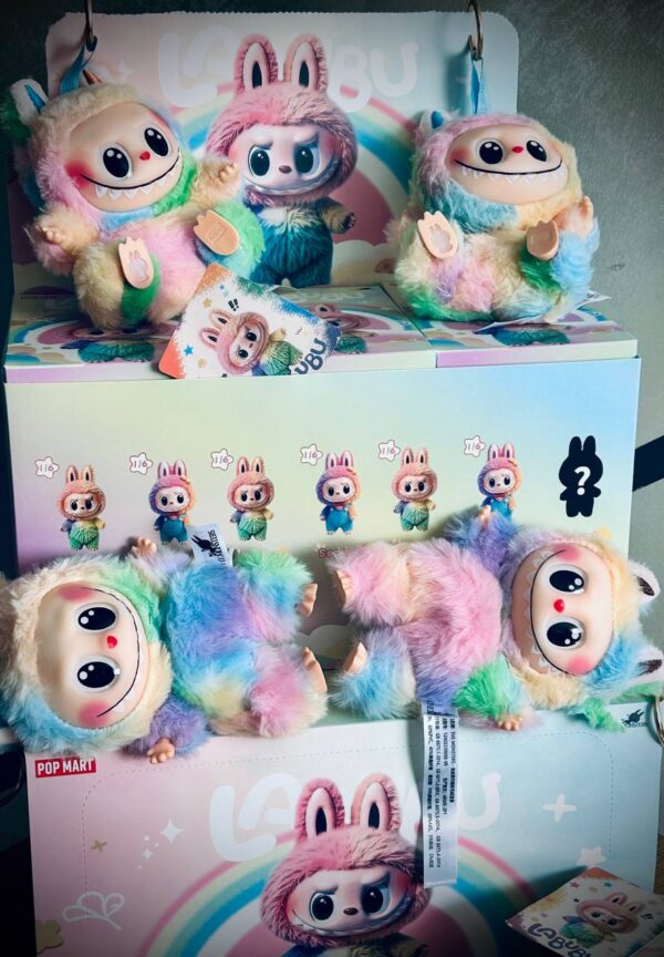 Labubu - Rainbow. Salajane kast